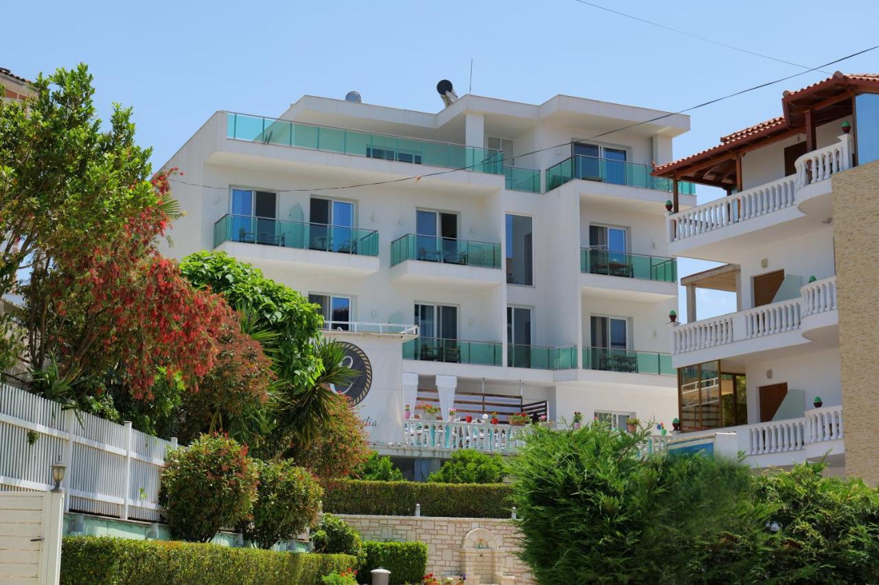 Hotel Eksamilia Exterior foto
